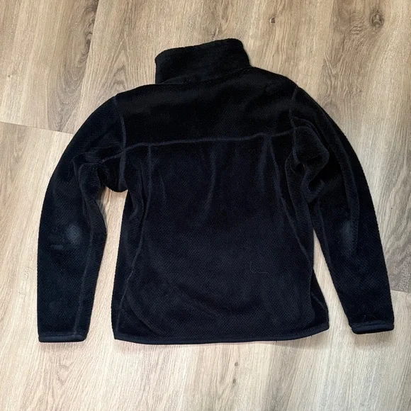 Patagonia Black Fleece Pullover - Picture 6 of 6